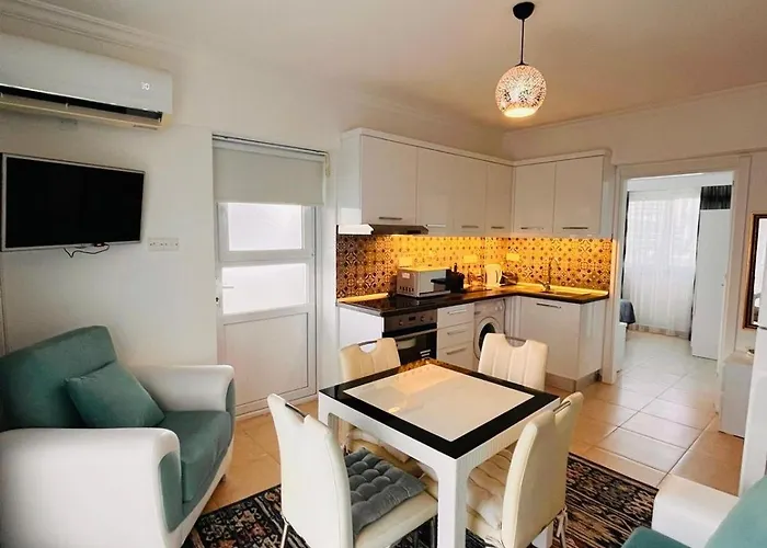 Royal Sun Comfortable *