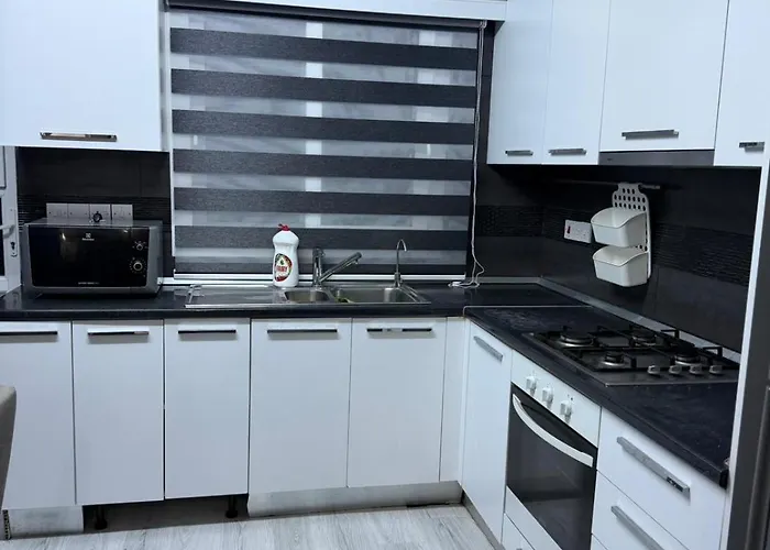 Royal Sun Comfortable Будинок відпочинку